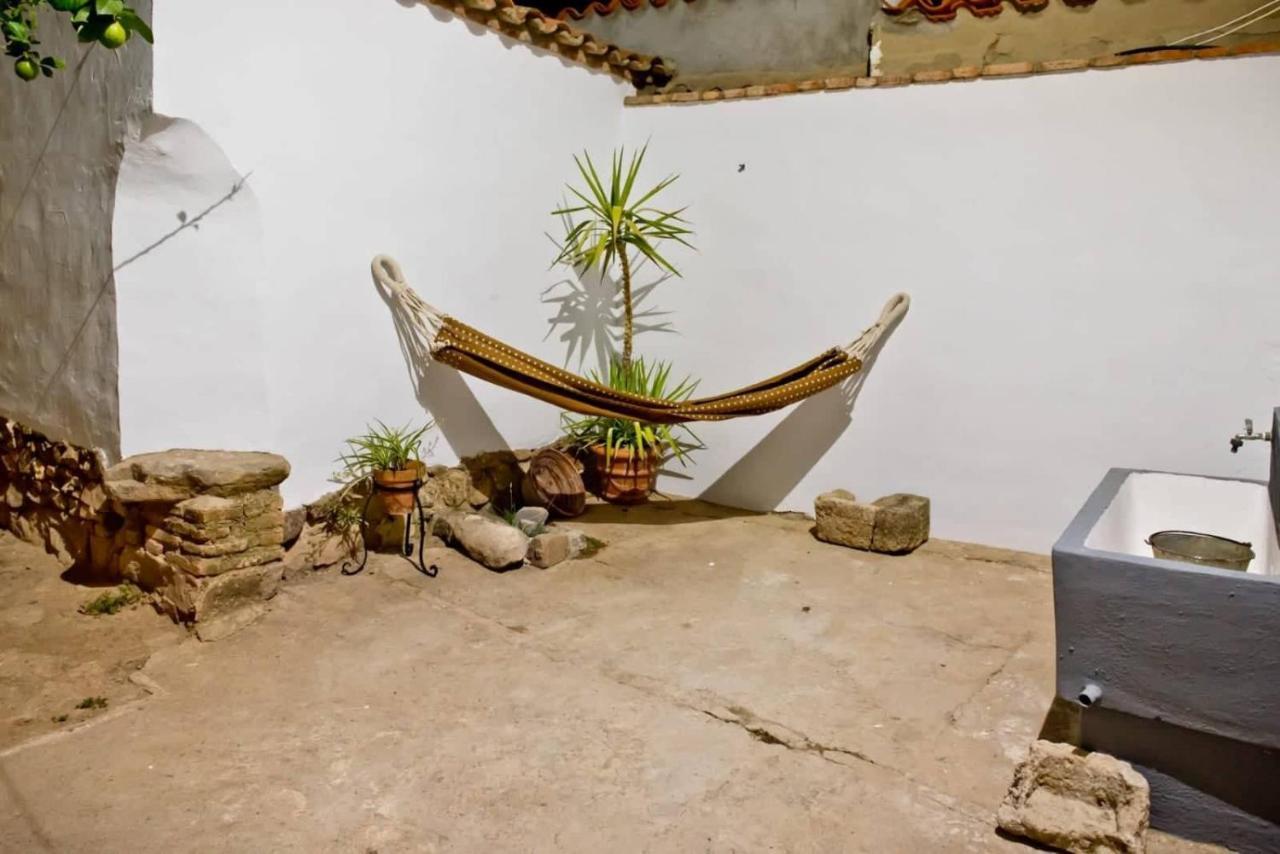La * Medina de las Torres
